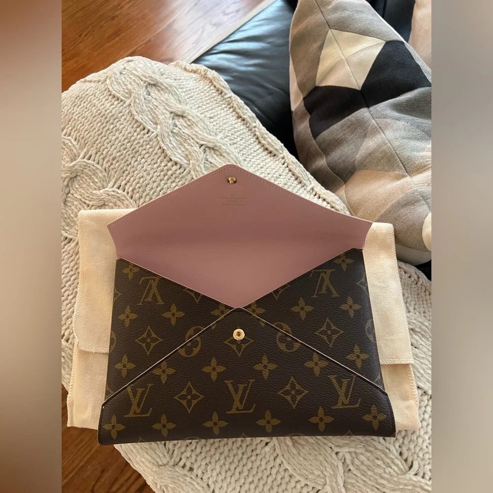 Louis Vuitton Monogram Kirigami Pochette💞✨